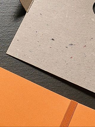 Papírnictví českých grafiků, designérů a architektů. Jedenáct let zkušeností. Naše produkty známe do posledního vlákna....