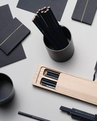 Papírna nekupuje zahraniční značky na sklad, aby měla “byznys” a dojem bohatého výběru na e-shopu zaplaceného půjčkami na...